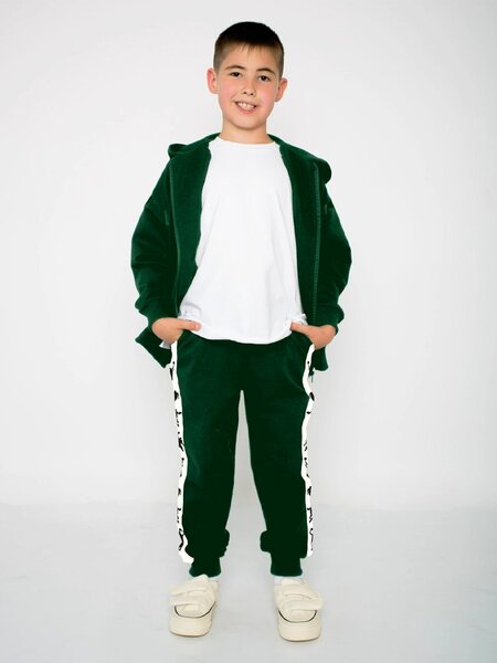 Костюм спортивный Мальчикам Kip Зелёный тёмный Человек (фото 1)